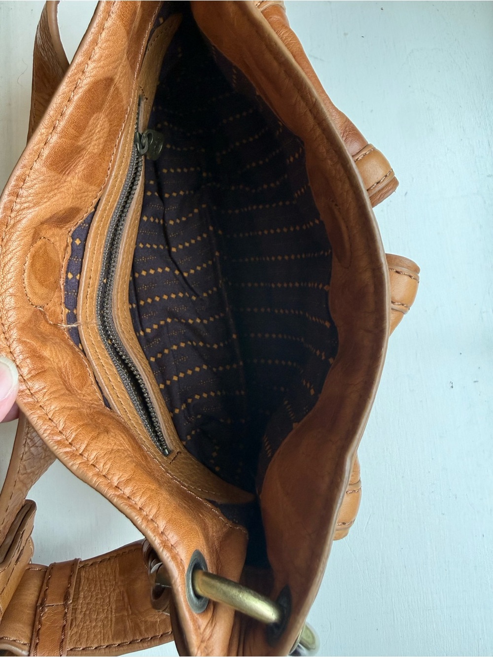 Vintage Marc Jacobs Tan Leather Dual-Pocket Shoulder Bag - Picture 7 of 13